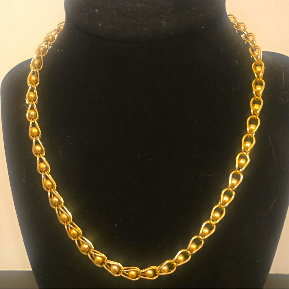 Vintage Monet Signed Gold Tone Oval Link Chain Necklace Lobster Clasp 16"